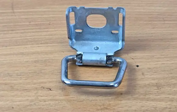 Volvo XC60 Tie down hook / loop 