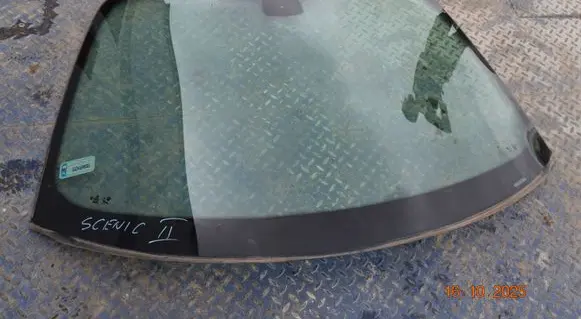 Renault Scenic II - Grand scenic II Front windscreen/windshield window 43R001566 M848AS1 DOT458