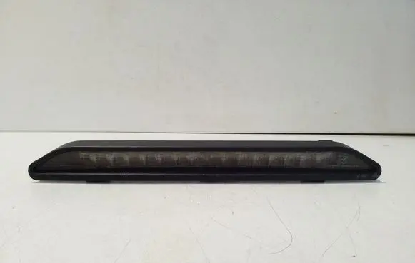 Opel Zafira A Third/center stoplight 90582025