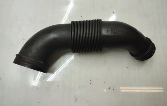 Audi Q7 4L Air intake duct part 7L6129627