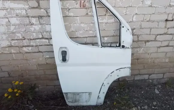 Fiat Ducato Front door