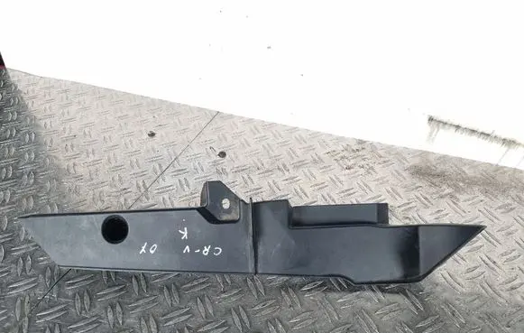 Honda CR-V Fender end trim 74207GM1