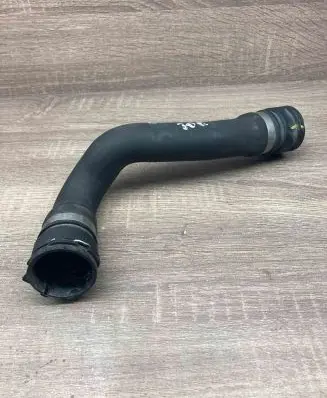 BMW X5 E53 Engine coolant pipe/hose 7768266