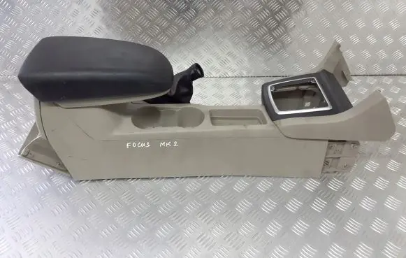Ford Focus Center console