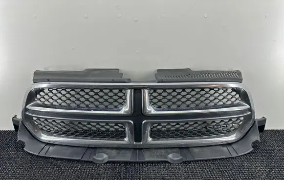 Dodge Durango III Front bumper upper radiator grill 55079364