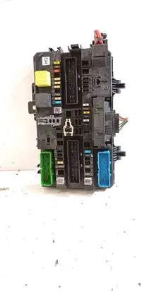 Opel Zafira B Fuse module 5DK00866963 18803381