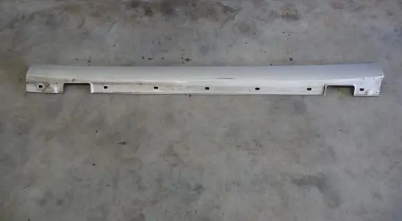 Mercedes-Benz E W212 Sill A2126900140
