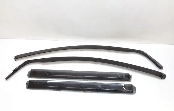 Volvo V70 Sliding door wind deflector 