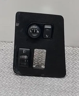 Nissan Qashqai Headlight level height control switch 68485JD900 P10970A77500 K77770