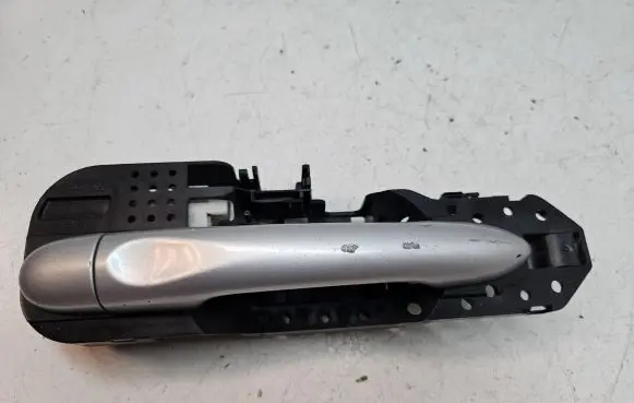 Renault Megane III Rear door exterior handle 806070032R