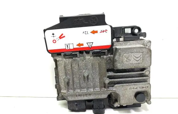 Citroen C4 Cactus Other control units/modules 9819596180