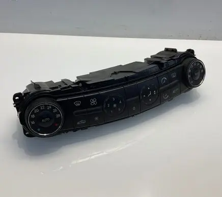 Mercedes-Benz E W211 Climate control unit 2118300190 A2118300190