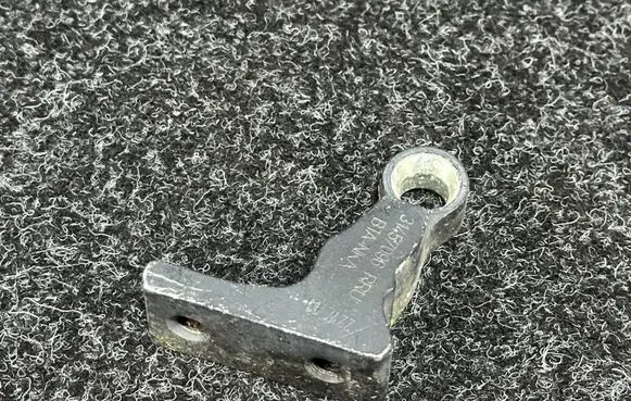 Volvo XC40 Rear door upper hinge 31457096