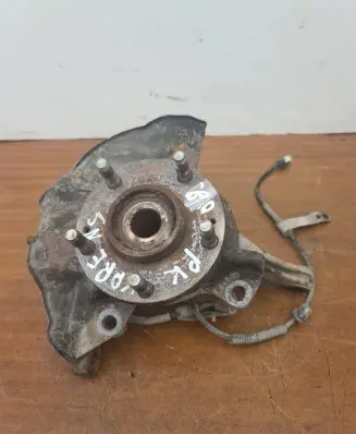 KIA Carens II Front wheel hub 20061017