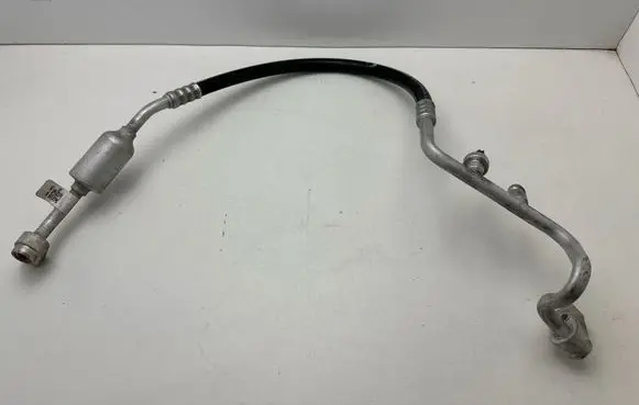 Ford Mustang VI Air conditioning (A/C) pipe/hose FR3B19972