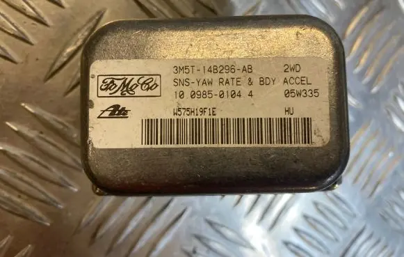 Mazda 3 II ESP acceleration yaw rate sensor 3M5T14B296AB 10098501044 W575H19F1E