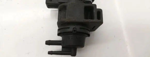 Nissan Qashqai Turbo solenoid valve 8200575400