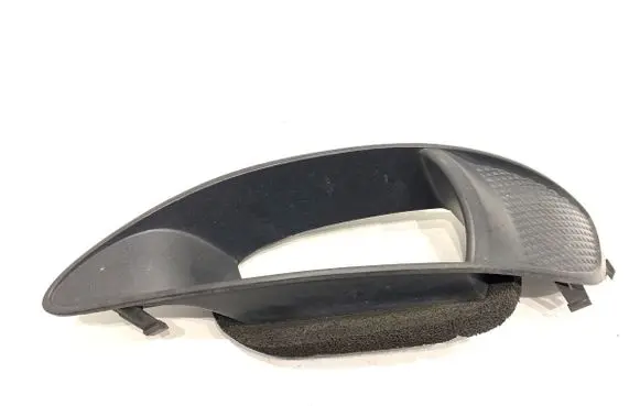 Toyota Corolla Verso E121 Front bumper lower grill