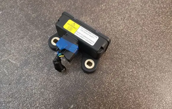 Mazda 3 II ESP acceleration yaw rate sensor GW79E20U41 10170106483