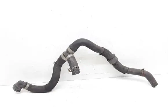 Mercedes-Benz E W212 Engine coolant pipe/hose