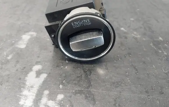 Volkswagen PASSAT B6 Ignition lock 3C0905843M