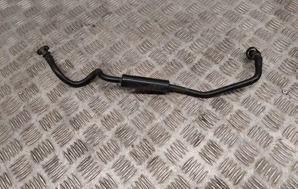 BMW 5 F10 F11 Breather hose/pipe 7567396