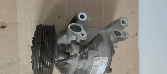 Dacia Duster Air conditioning (A/C) compressor (pump) 926005154R VV90066L LZLB768604