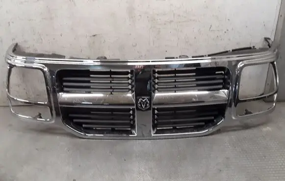 Dodge Nitro Front bumper upper radiator grill