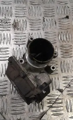 Volkswagen Golf VI Throttle valve 03l128063k