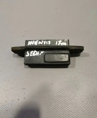 Toyota Avensis T270 Tailgate opening switch 
