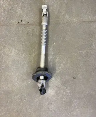 BMW i3 Steering wheel axle 6864556 32306864556