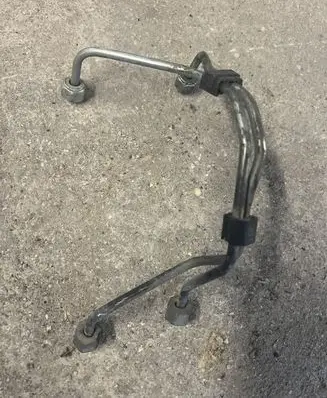 Peugeot 607 Fuel injector supply line/pipe 