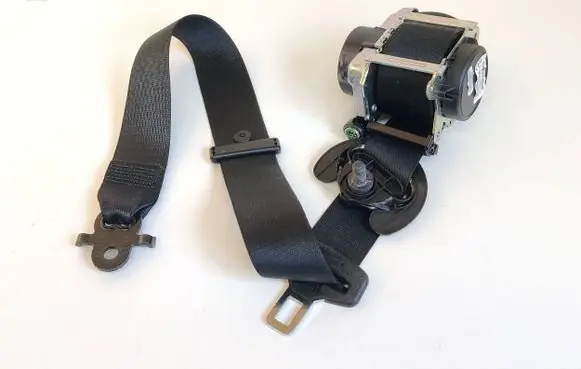 BMW X6 F16 Front seatbelt 7343629