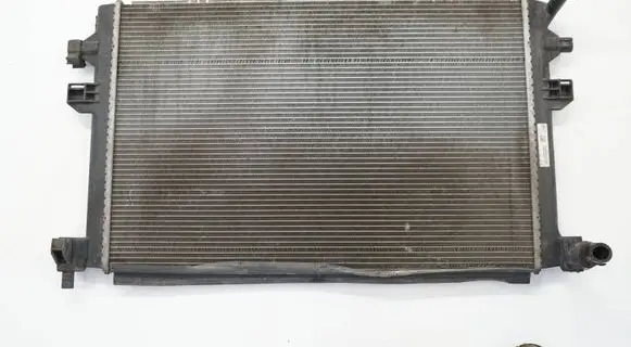 Volkswagen Touran III Coolant radiator 5Q0121251GBACR 5Q0121251GB
