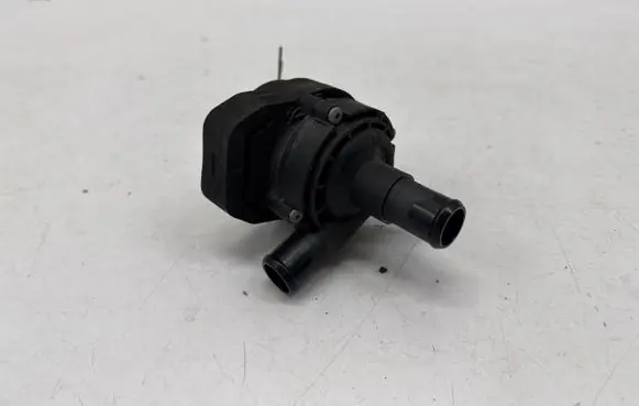 Mercedes-Benz E C207 W207 Electric auxiliary coolant/water pump A2118350028