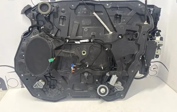 Mercedes-Benz GLC C253 Front door window regulator with motor