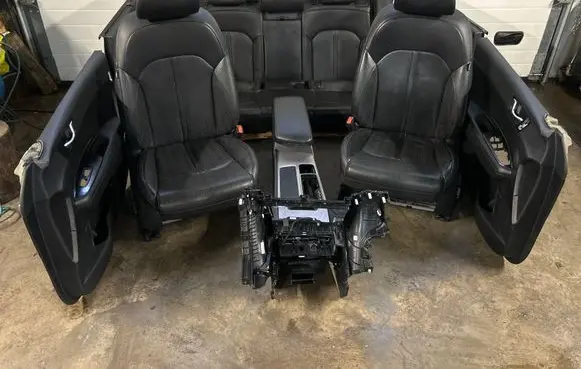 KIA Optima Seat set 