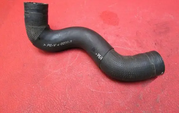 Volkswagen Golf VI Intercooler hose/pipe