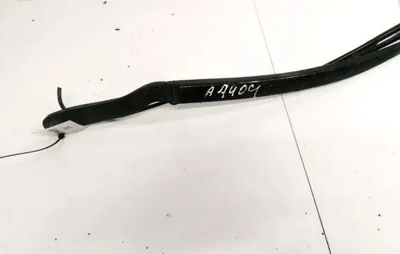 Peugeot 807 Front wiper blade arm
