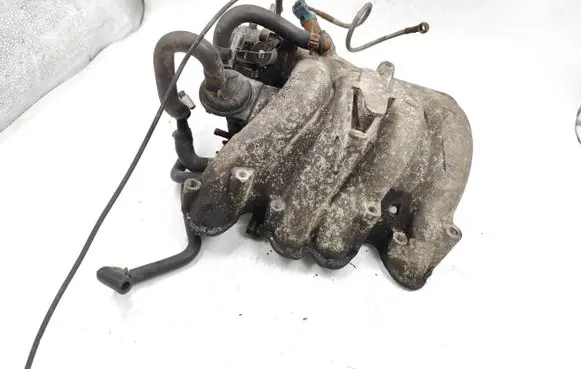 Audi 80 90 B2 Intake manifold 049133223AA