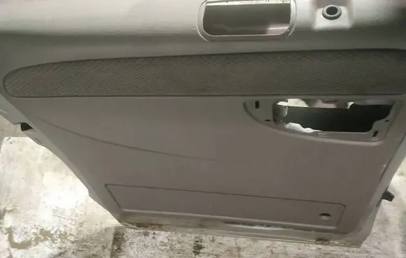 Chrysler Grand Voyager IV Rear door card panel trim