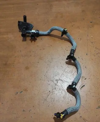 Renault Trafic III (X82) Fuel return line/hose 