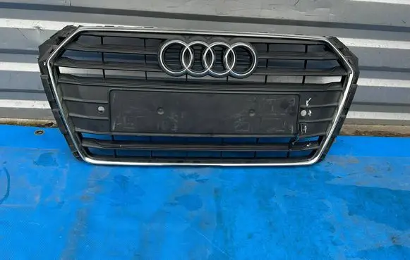 Audi A4 S4 B9 8W Front bumper upper radiator grill 8W0853651