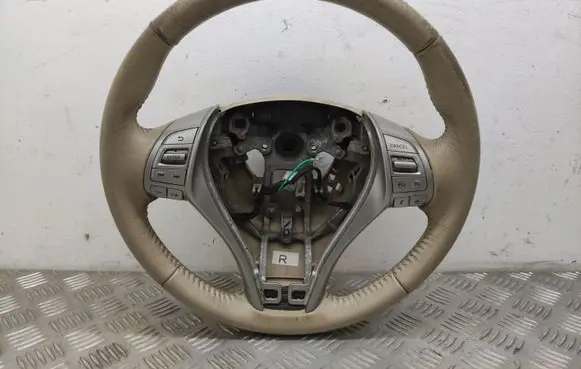 Nissan X-Trail T32 Steering wheel