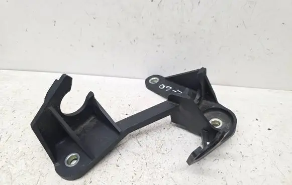 Volvo XC60 Gear shift cable bracket 31325391
