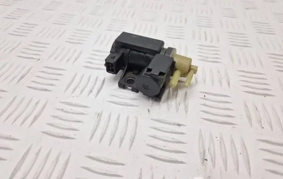 Renault Master III Turbo solenoid valve 8200790180 17T144 70181405