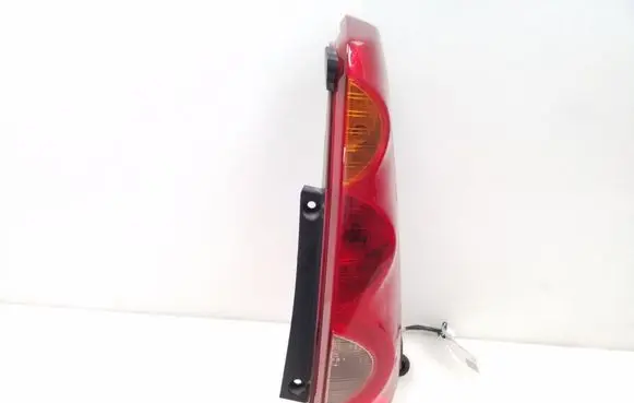 Nissan Note (E11) Rear/tail lights 