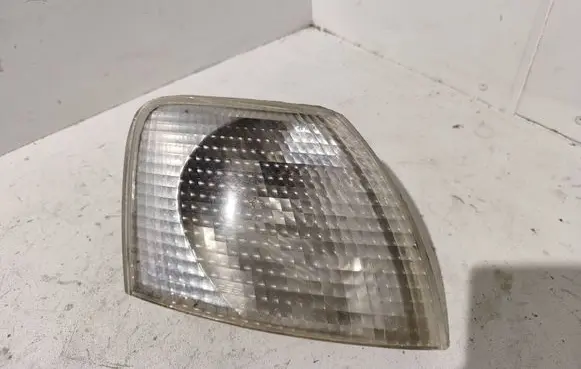 Volkswagen PASSAT B5 Front indicator light 3B0953050C
