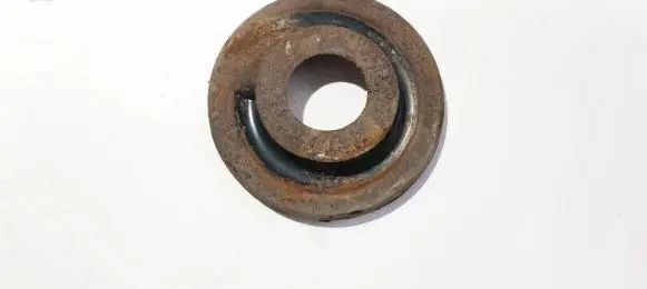 Volkswagen PASSAT B6 Front coil spring rubber mount 1k0512149b
