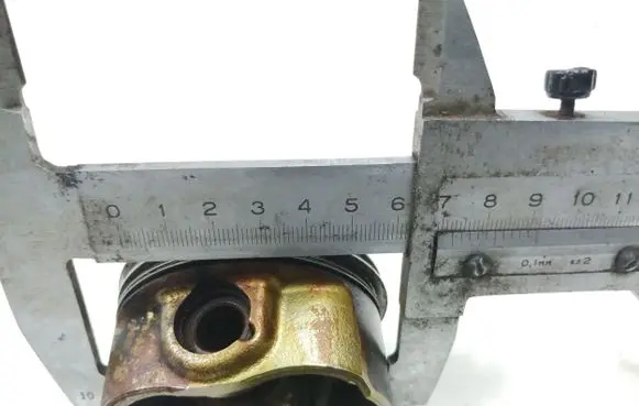 Opel Mokka Piston with connecting rod